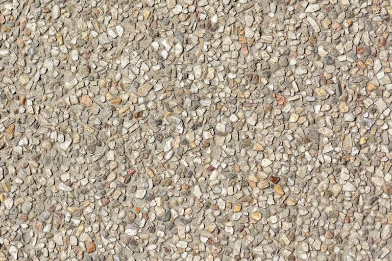 Gravillons stabilisés à Betton : une solution durable pour vos allées